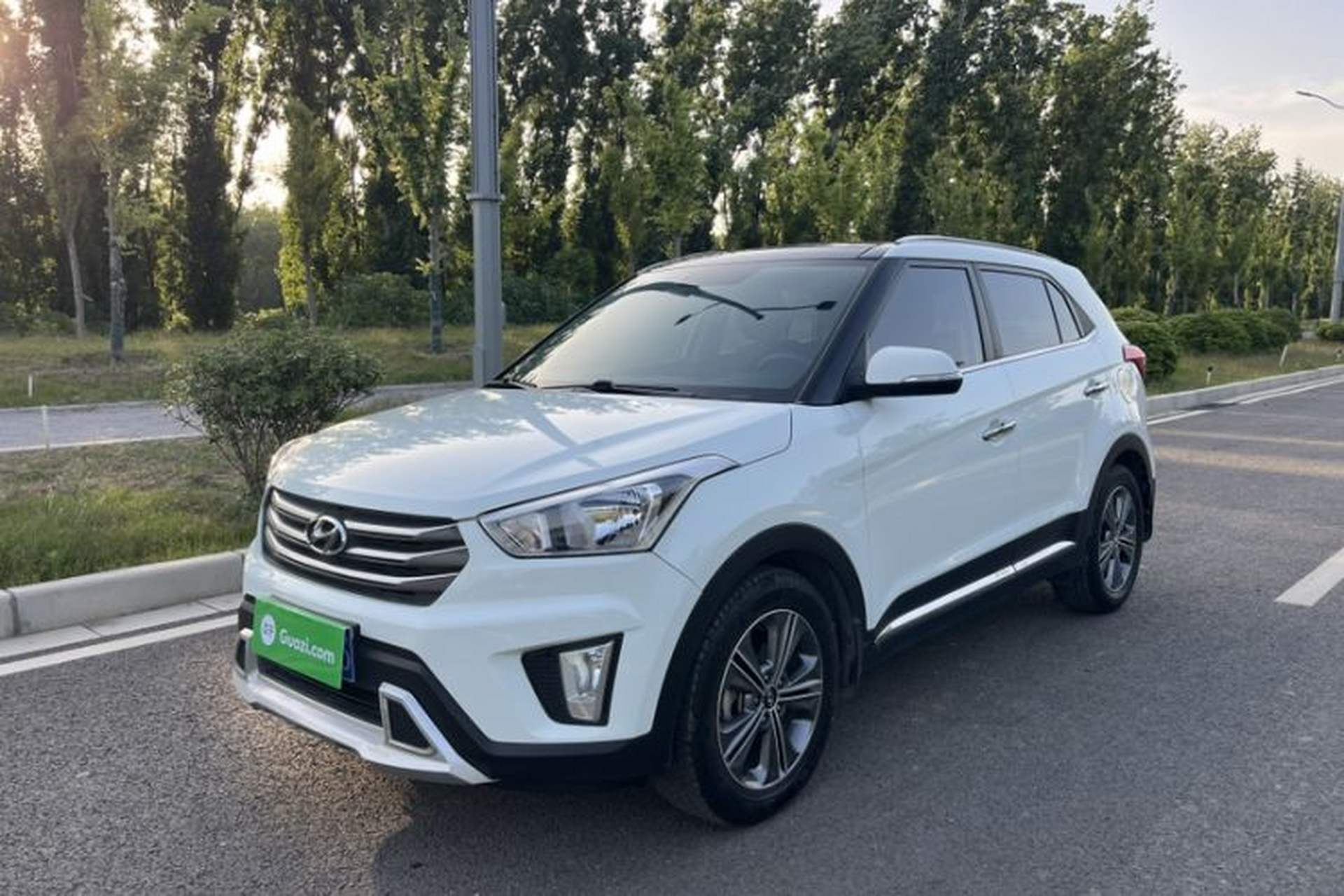 Used Hyundai ix25 2015 1.6L Automatic Two-Wheel Drive Smart GLS Trim Front Left 45 Deg