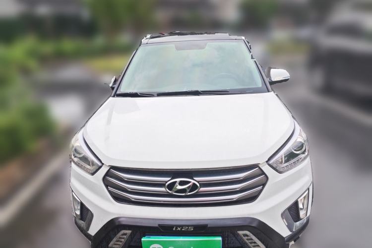 Used Hyundai ix25 2015 1.6L Automatic Two-Wheel-Drive Deluxe DLX Model Front