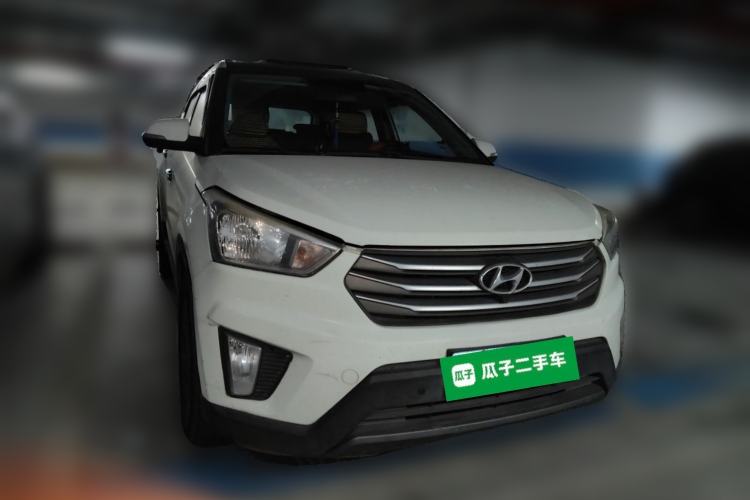 Used Hyundai ix25 2015 1.6L Automatic Two-Wheel Drive Smart GLS Trim Front Right 45 Deg