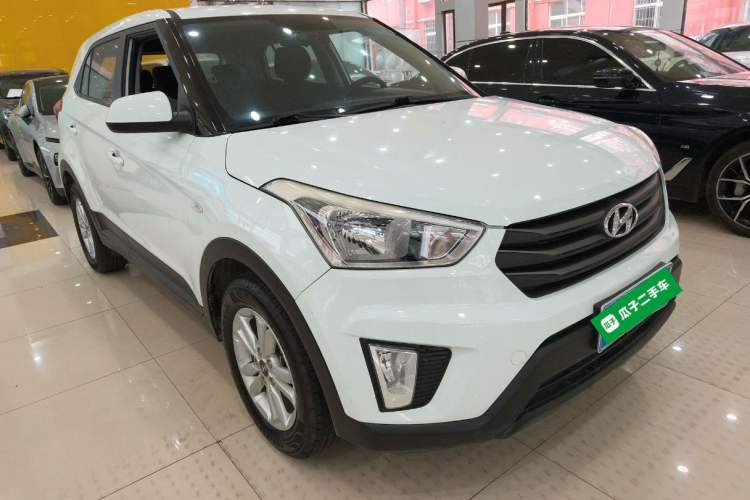 Used Hyundai ix25 2015 1.6L Automatic Two-Wheel Drive Fashionable GS Model Front Right 45 Deg
