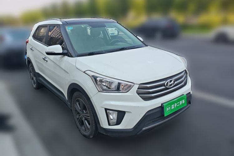 Used Hyundai ix25 2015 1.6L Automatic Two-Wheel Drive Smart GLS Trim Front Right 45 Deg