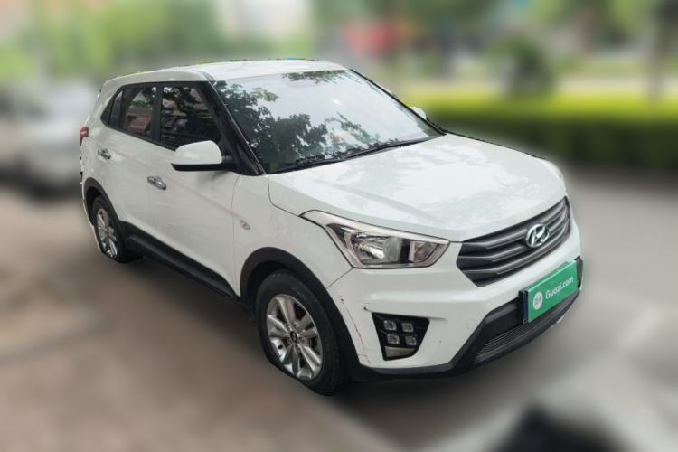 Used Hyundai ix25 2015 1.6L Manual Two-Wheel Drive Fashionable GS Model Front Right 45 Deg