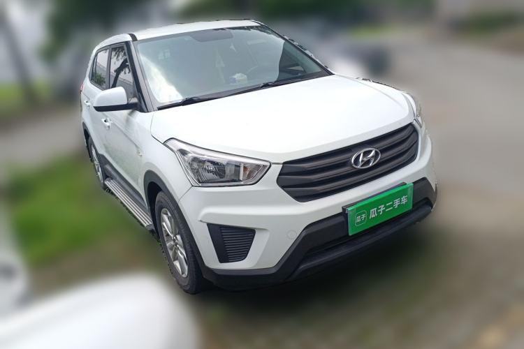 Used Hyundai ix25 2015 1.6L Manual Two-Wheel Drive Fashionable GS Model Front Right 45 Deg
