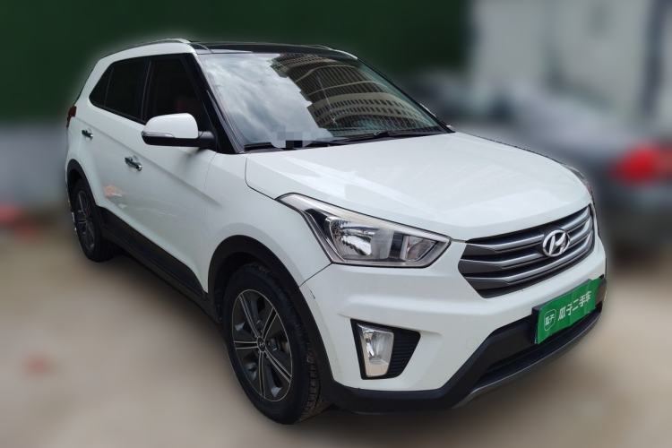 Used Hyundai ix25 2015 1.6L Automatic Two-Wheel Drive Smart GLS Trim Front Right 45 Deg