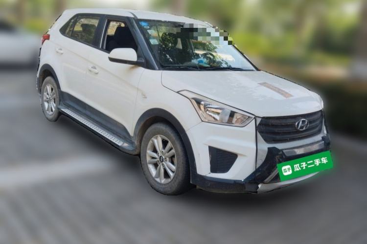 Used Hyundai ix25 2015 1.6L Manual Two-Wheel Drive Fashionable GS Model Front Right 45 Deg