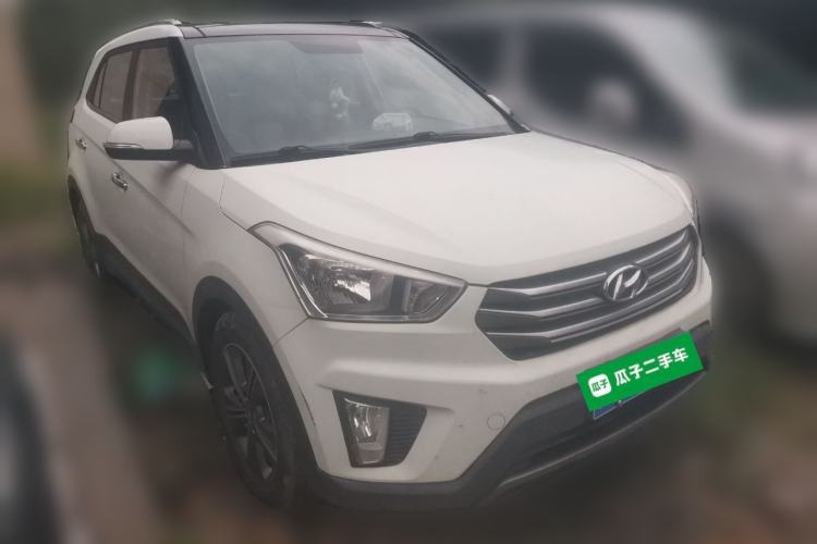 Used Hyundai ix25 2015 1.6L Automatic Two-Wheel Drive Smart GLS Trim Front Right 45 Deg
