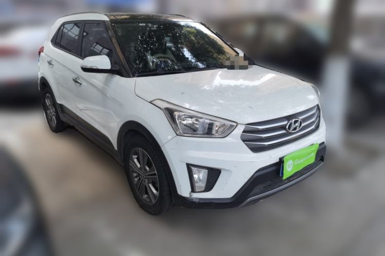 Used Hyundai ix25 2015 1.6L Automatic Two-Wheel Drive Smart GLS Trim Front Right 45 Deg