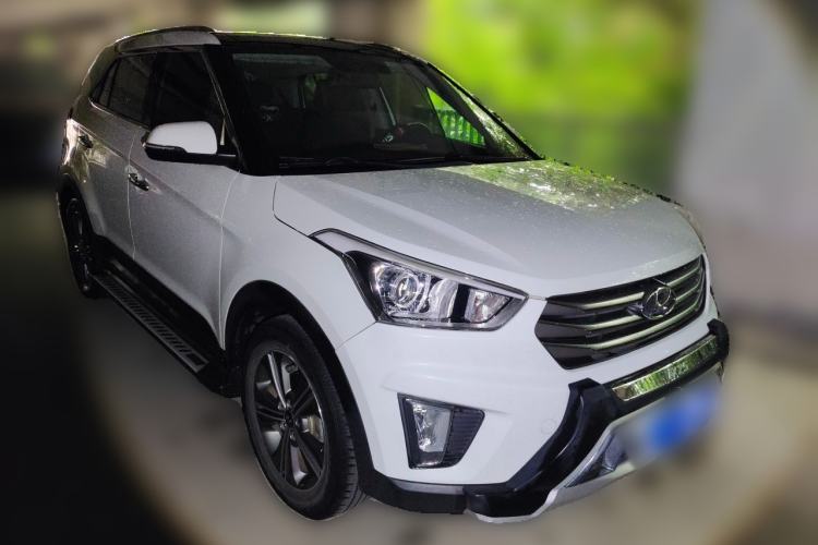 Used Hyundai ix25 2015 1.6L Automatic Two-Wheel Drive Smart GLS Trim Front Right 45 Deg