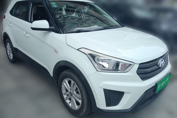 Used Hyundai ix25 2015 1.6L Manual Two-Wheel Drive Fashionable GS Model Front Right 45 Deg