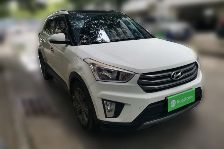 Used Hyundai ix25 2015 1.6L Automatic Two-Wheel Drive Smart GLS Trim Front Right 45 Deg