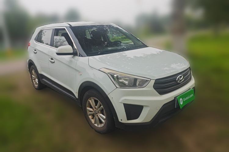 Used Hyundai ix25 2015 1.6L Manual Two-Wheel Drive Fashionable GS Model Front Right 45 Deg