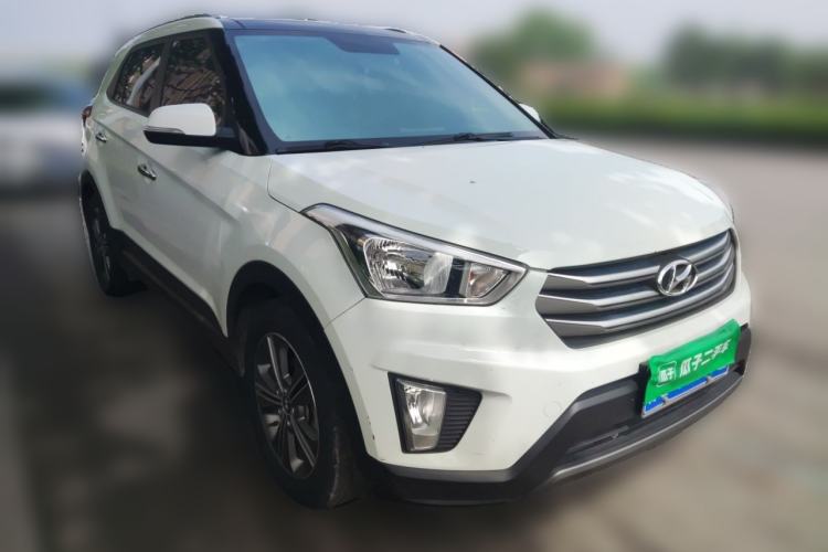 Used Hyundai ix25 2015 1.6L Automatic Two-Wheel Drive Smart GLS Trim Front Right 45 Deg
