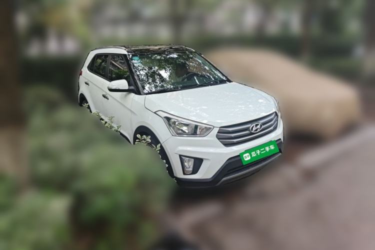 Used Hyundai ix25 2015 1.6L Automatic Two-Wheel Drive Smart GLS Trim Front Right 45 Deg