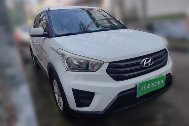 Used Hyundai ix25 2015 1.6L Manual Two-Wheel Drive Fashionable GS Model Front Right 45 Deg