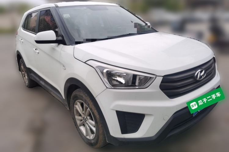 Used Hyundai ix25 2015 1.6L Manual Two-Wheel Drive Fashionable GS Model Front Right 45 Deg