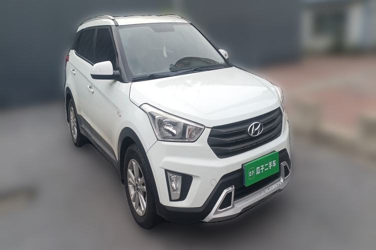 Used Hyundai ix25 2015 1.6L Automatic Two-Wheel Drive Fashionable GS Model Front Right 45 Deg