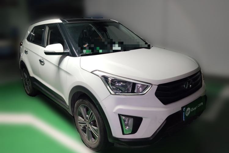 Used Hyundai ix25 2015 1.6L Automatic Two-Wheel Drive Smart GLS Trim Front Right 45 Deg