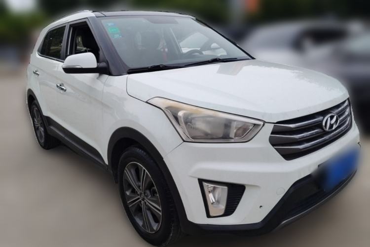 Used Hyundai ix25 2015 1.6L Automatic Two-Wheel Drive Smart GLS Trim Front Right 45 Deg