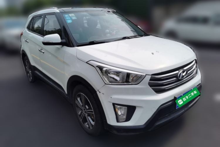 Used Hyundai ix25 2015 1.6L Automatic Two-Wheel Drive Smart GLS Trim Front Right 45 Deg