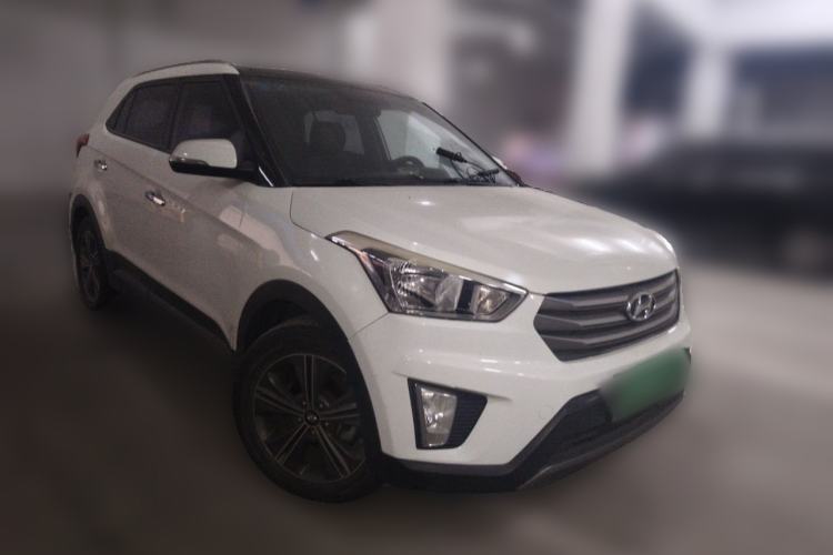 Used Hyundai ix25 2015 1.6L Automatic Two-Wheel Drive Smart GLS Trim Front Right 45 Deg