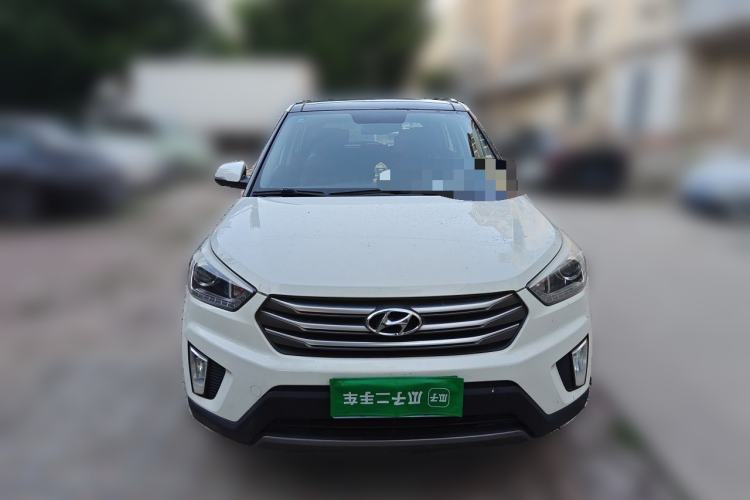 Used Hyundai ix25 2015 1.6L Automatic Two-Wheel-Drive Deluxe DLX Model Front