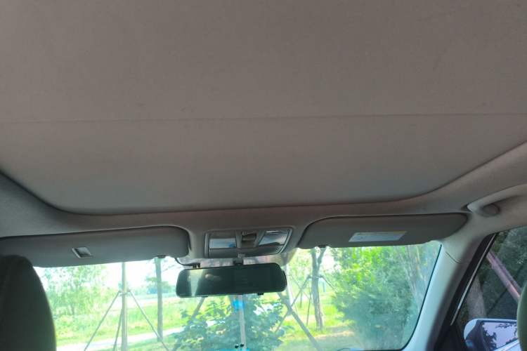 Used Hyundai ix25 2015 1.6L Automatic Two-Wheel Drive Smart GLS Trim Headliner