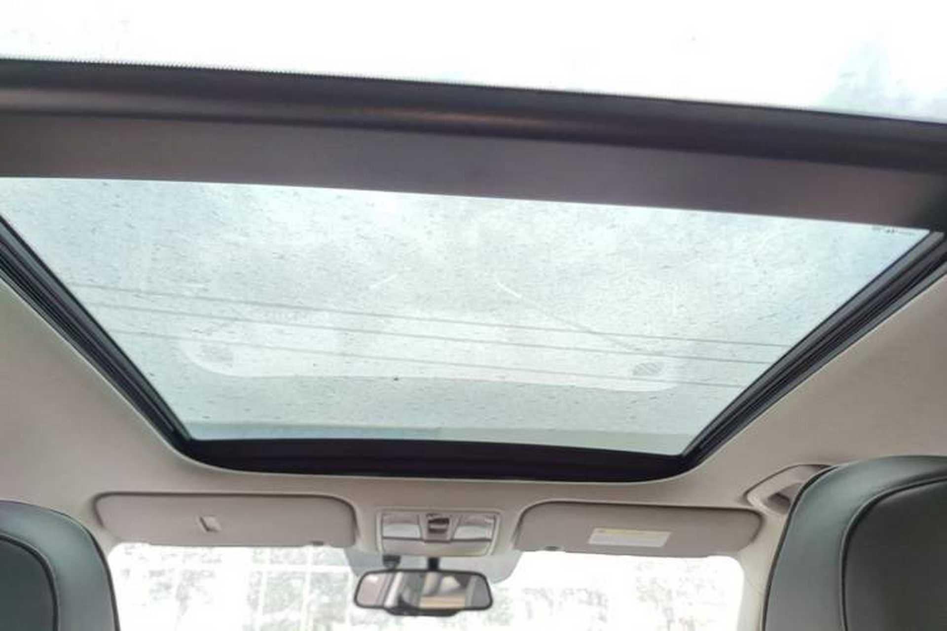 Used Hyundai ix25 2015 2.0L Automatic 4x4 Deluxe DLX Headliner