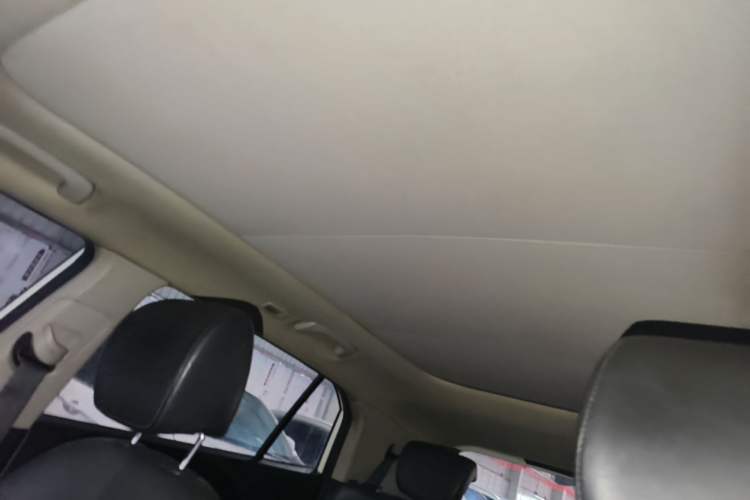Used Hyundai ix25 2015 1.6L Automatic Two-Wheel-Drive Deluxe DLX Model Headliner
