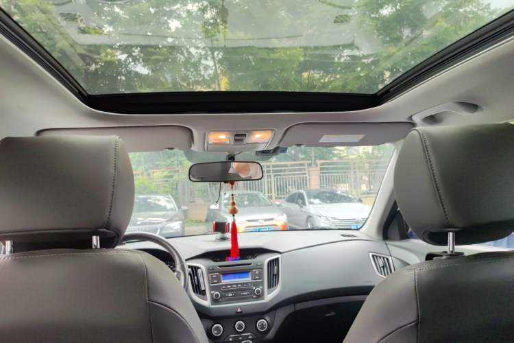 Used Hyundai ix25 2015 1.6L Automatic Two-Wheel Drive Smart GLS Trim Headliner