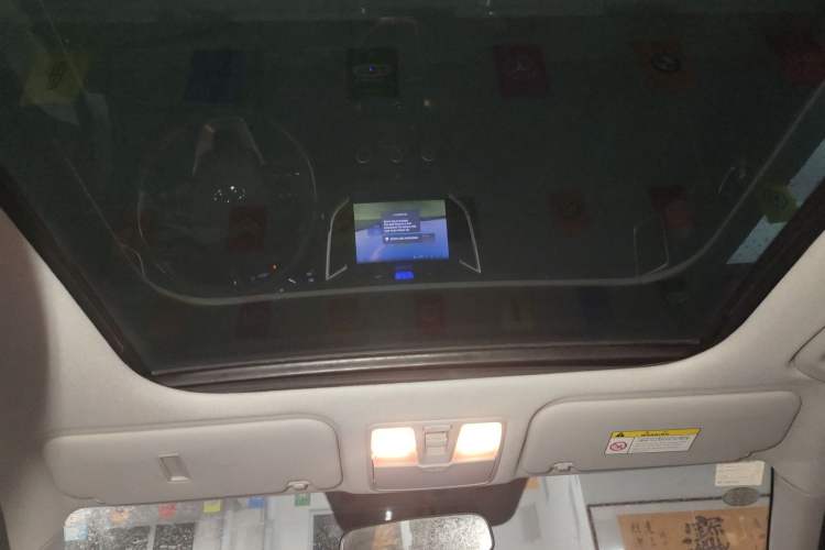 Used Hyundai ix25 2015 1.6L Automatic Two-Wheel Drive Smart GLS Trim Headliner