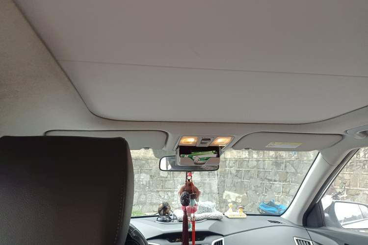 Used Hyundai ix25 2015 1.6L Automatic Two-Wheel Drive Smart GLS Trim Headliner