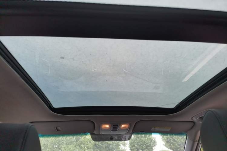 Used Hyundai ix25 2015 1.6L Automatic Two-Wheel Drive Smart GLS Trim Headliner