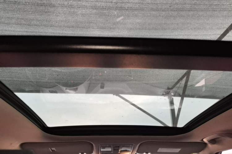 Used Hyundai ix25 2015 1.6L Automatic Two-Wheel Drive Smart GLS Trim Headliner