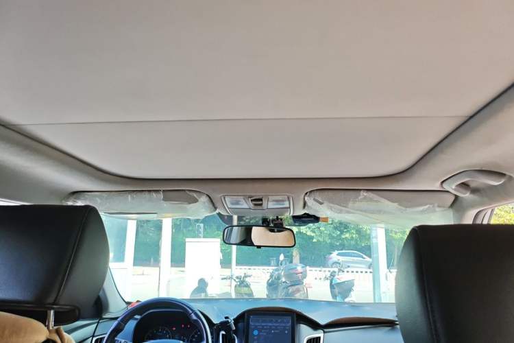 Used Hyundai ix25 2015 1.6L Automatic Two-Wheel Drive Smart GLS Trim Headliner