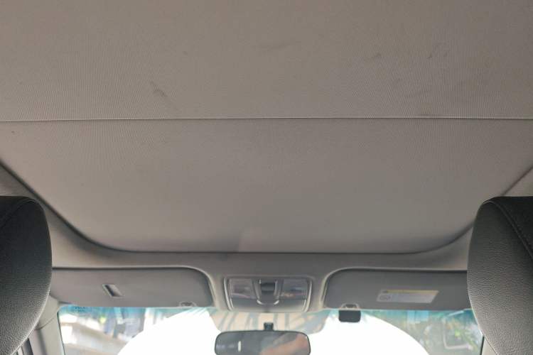 Used Hyundai ix25 2015 1.6L Automatic Two-Wheel Drive Smart GLS Trim Headliner