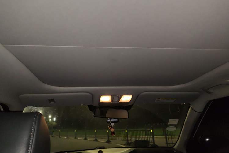 Used Hyundai ix25 2015 1.6L Automatic Two-Wheel Drive Smart GLS Trim Headliner