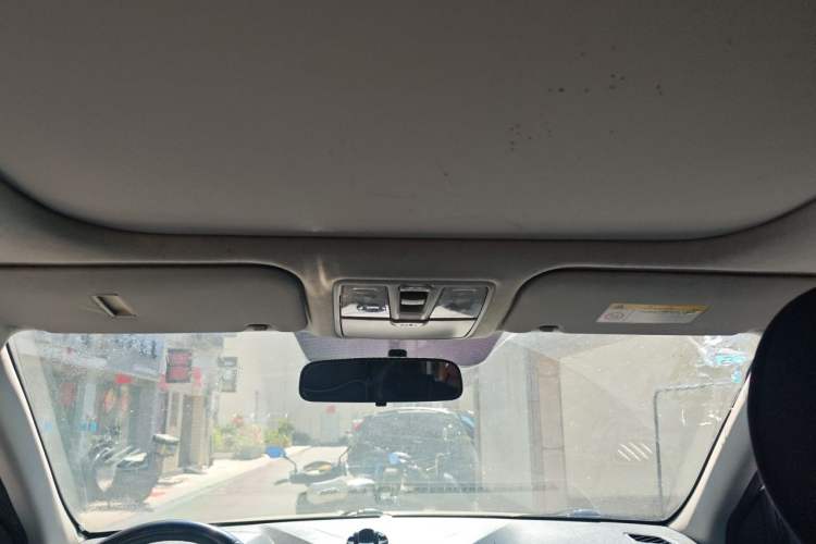 Used Hyundai ix25 2015 1.6L Automatic Two-Wheel Drive Smart GLS Trim Headliner