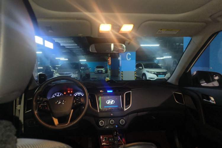 Used Hyundai ix25 2015 1.6L Automatic Two-Wheel Drive Smart GLS Trim Headliner