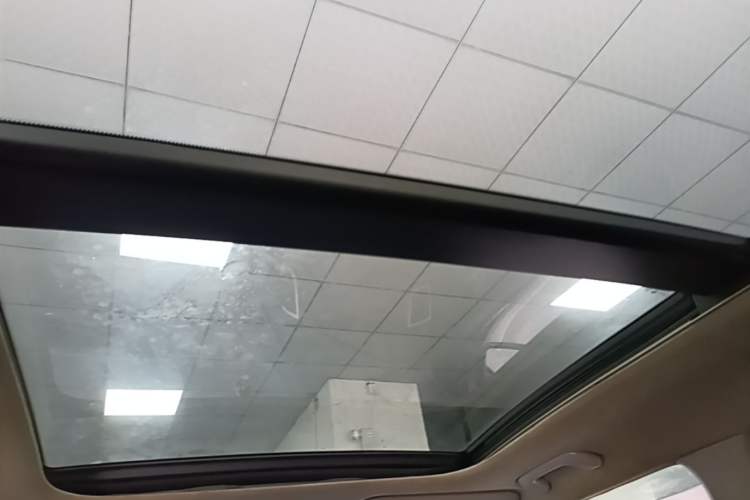 Used Hyundai ix25 2015 1.6L Automatic Two-Wheel Drive Smart GLS Trim Headliner
