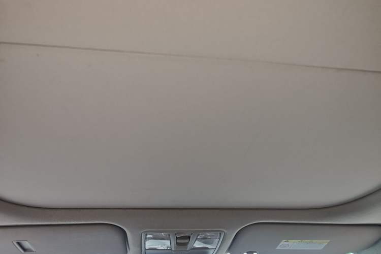 Used Hyundai ix25 2015 1.6L Automatic Two-Wheel Drive Smart GLS Trim Headliner