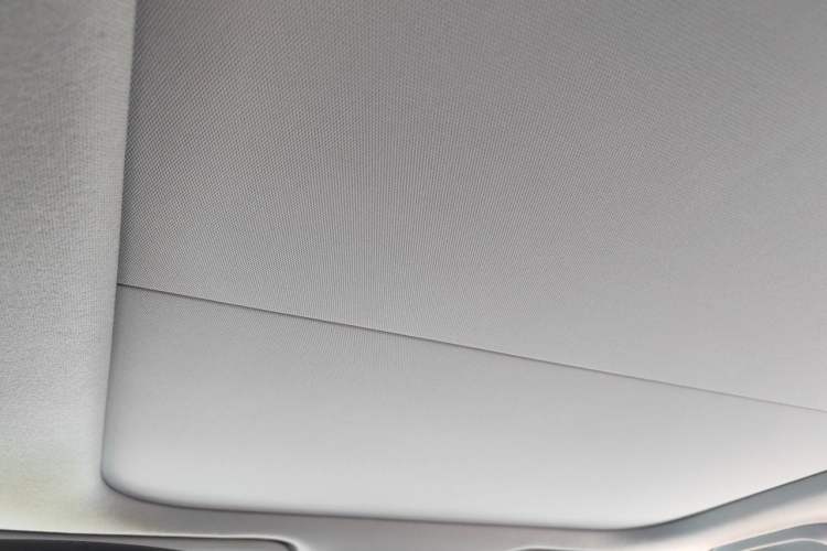 Used Hyundai ix25 2015 1.6L Automatic Two-Wheel-Drive Deluxe DLX Model Headliner