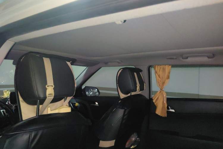 Used Hyundai ix25 2015 1.6L Automatic Two-Wheel Drive Smart GLS Trim Headliner