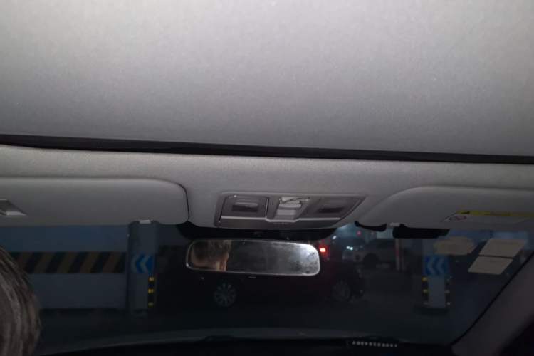 Used Hyundai ix25 2015 1.6L Automatic Two-Wheel Drive Smart GLS Trim Headliner