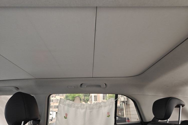Used Hyundai ix25 2015 1.6L Automatic Two-Wheel Drive Smart GLS Trim Headliner