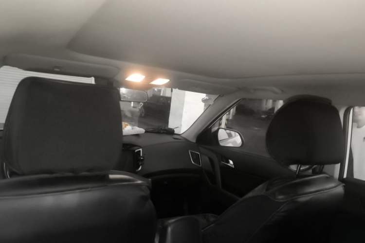 Used Hyundai ix25 2015 1.6L Automatic Two-Wheel Drive Smart GLS Trim Headliner