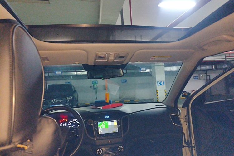 Used Hyundai ix25 2015 1.6L Automatic Two-Wheel-Drive Deluxe DLX Model Headliner
