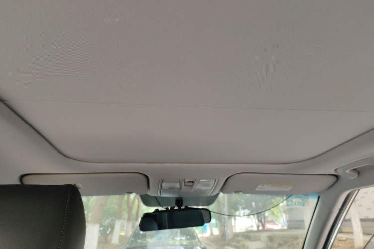 Used Hyundai ix25 2015 1.6L Automatic Two-Wheel Drive Smart GLS Trim Headliner