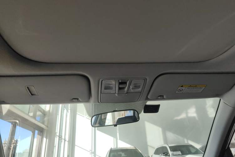 Used Hyundai ix25 2015 1.6L Automatic Two-Wheel Drive Smart GLS Trim Headliner