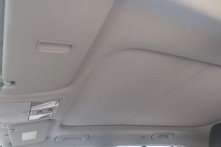 Used Hyundai ix25 2015 1.6L Automatic Two-Wheel Drive Smart GLS Trim Headliner