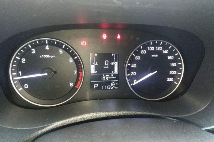 Used Hyundai ix25 2015 1.6L Automatic Two-Wheel Drive Smart GLS Trim Instrument Cluster
